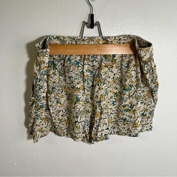 Mossimo Pull On Shorts White Green Floral S - Picture 5 of 9